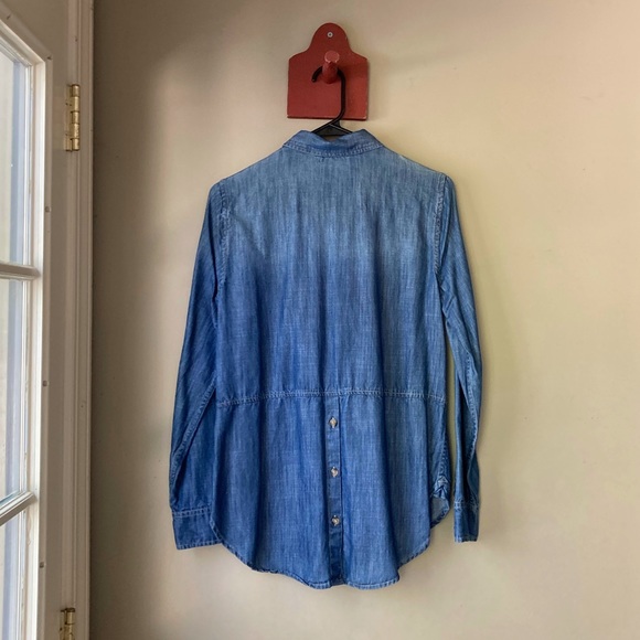 Lucky Brand Medium Wash Denim Button Down Collared Shirt S - Picture 3 of 5